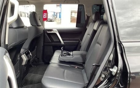 Toyota Land Cruiser Prado 150 рестайлинг 2, 2022 год, 3 670 999 рублей, 29 фотография