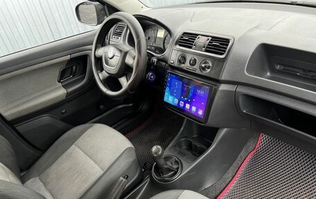 Skoda Fabia II, 2010 год, 445 000 рублей, 10 фотография