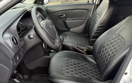 Renault Logan II, 2018 год, 760 000 рублей, 11 фотография