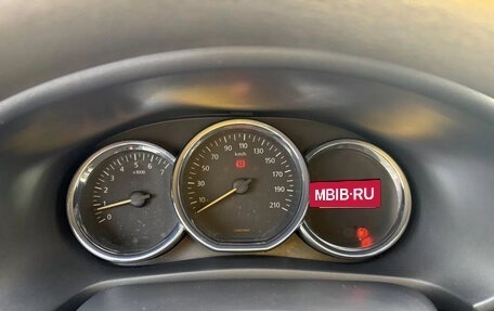 Renault Logan II, 2018 год, 760 000 рублей, 10 фотография