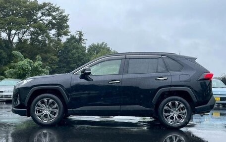 Toyota RAV4, 2022 год, 2 550 999 рублей, 8 фотография