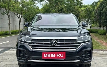 Volkswagen Touareg III, 2022 год, 4 621 111 рублей, 2 фотография