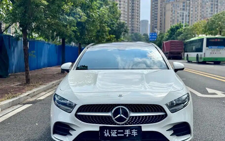 Mercedes-Benz A-Класс, 2021 год, 1 820 000 рублей, 2 фотография