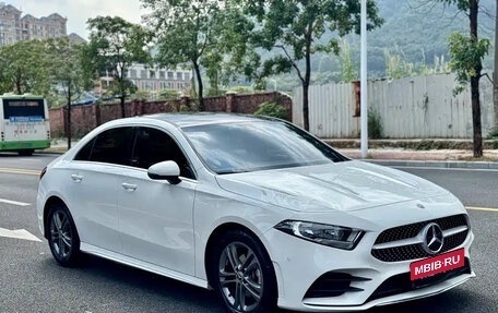 Mercedes-Benz A-Класс, 2021 год, 1 820 000 рублей, 3 фотография