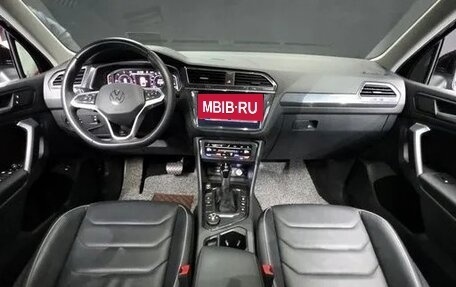Volkswagen Tiguan II, 2022 год, 3 780 469 рублей, 6 фотография