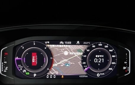 Volkswagen Tiguan II, 2022 год, 3 780 469 рублей, 14 фотография