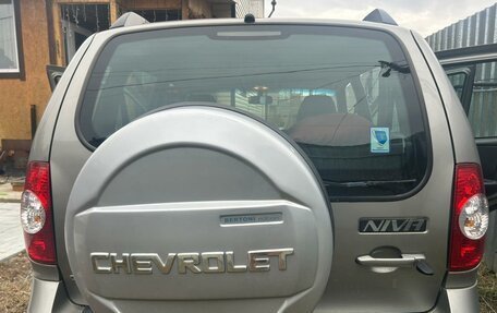 Chevrolet Niva I рестайлинг, 2012 год, 720 000 рублей, 6 фотография