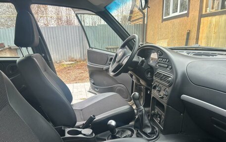 Chevrolet Niva I рестайлинг, 2012 год, 720 000 рублей, 5 фотография