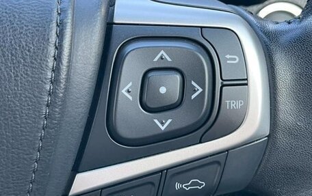 Toyota Harrier, 2019 год, 2 590 000 рублей, 17 фотография