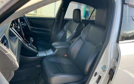 Toyota Harrier, 2019 год, 2 590 000 рублей, 25 фотография