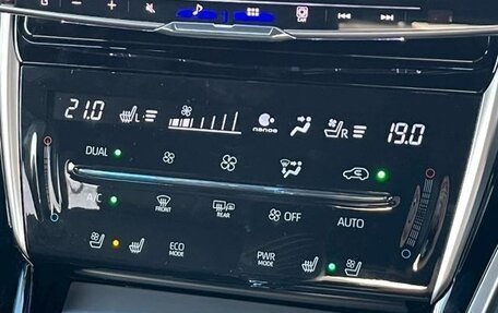 Toyota Harrier, 2019 год, 2 590 000 рублей, 24 фотография