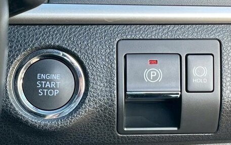 Toyota Harrier, 2019 год, 2 590 000 рублей, 19 фотография