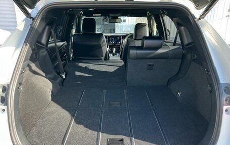 Toyota Harrier, 2019 год, 2 590 000 рублей, 32 фотография