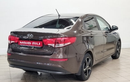 KIA Rio III рестайлинг, 2016 год, 880 000 рублей, 4 фотография