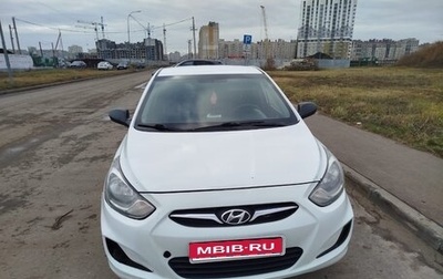 Hyundai Solaris II рестайлинг, 2012 год, 500 000 рублей, 1 фотография
