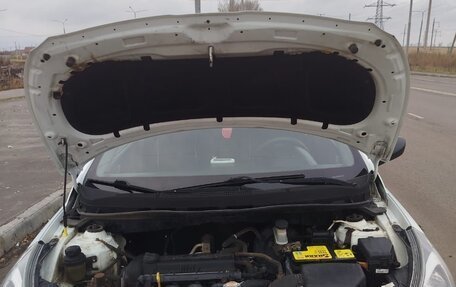 Hyundai Solaris II рестайлинг, 2012 год, 500 000 рублей, 9 фотография