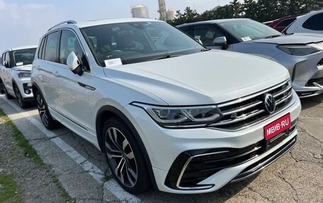 Volkswagen Tiguan II, 2022 год, 2 150 000 рублей, 1 фотография
