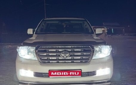 Toyota Land Cruiser 200, 2018 год, 7 400 000 рублей, 1 фотография