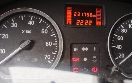 Renault Logan I, 2011 год, 360 000 рублей, 6 фотография