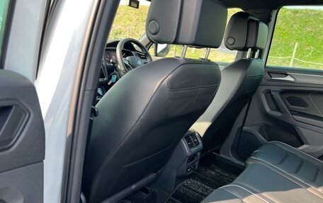 Volkswagen Tiguan II, 2022 год, 2 150 000 рублей, 24 фотография