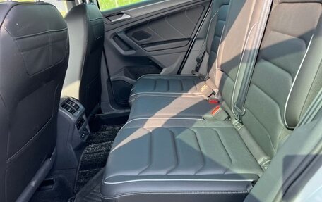 Volkswagen Tiguan II, 2022 год, 2 150 000 рублей, 39 фотография