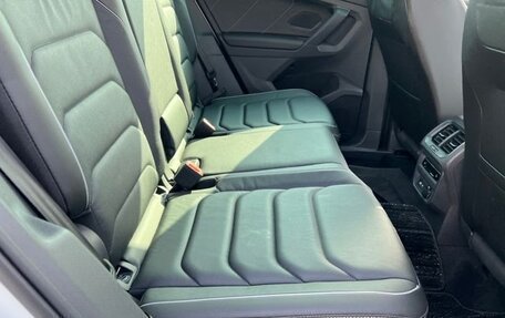 Volkswagen Tiguan II, 2022 год, 2 150 000 рублей, 37 фотография