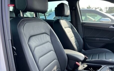 Volkswagen Tiguan II, 2022 год, 2 150 000 рублей, 36 фотография