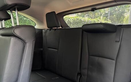 Toyota Highlander, 2022 год, 3 990 000 рублей, 11 фотография