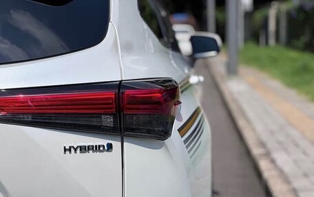 Toyota Highlander, 2022 год, 3 990 000 рублей, 7 фотография