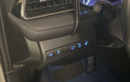 Toyota Camry, 2021 год, 3 450 000 рублей, 8 фотография