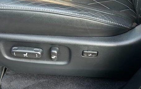 Toyota Land Cruiser 200, 2018 год, 7 400 000 рублей, 13 фотография