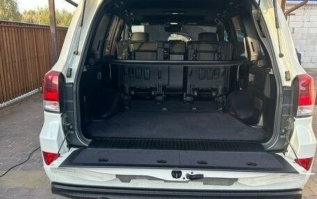 Toyota Land Cruiser 200, 2018 год, 7 400 000 рублей, 9 фотография