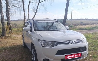 Mitsubishi Outlander III рестайлинг 3, 2012 год, 1 050 000 рублей, 1 фотография