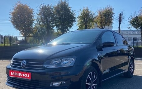 Volkswagen Polo VI (EU Market), 2018 год, 1 300 000 рублей, 1 фотография