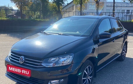 Volkswagen Polo VI (EU Market), 2018 год, 1 300 000 рублей, 2 фотография