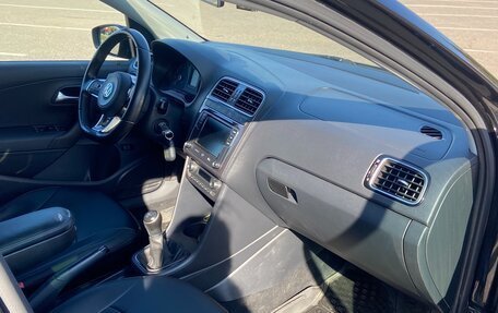 Volkswagen Polo VI (EU Market), 2018 год, 1 300 000 рублей, 14 фотография