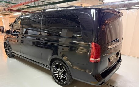 Mercedes-Benz V-Класс, 2023 год, 10 500 000 рублей, 8 фотография