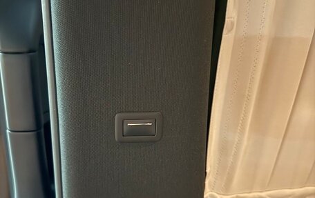 Mercedes-Benz V-Класс, 2023 год, 10 500 000 рублей, 25 фотография