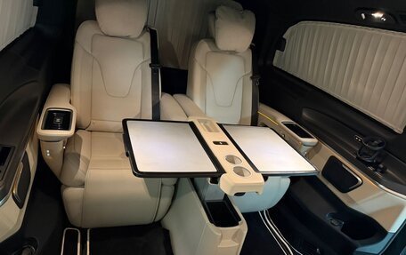 Mercedes-Benz V-Класс, 2023 год, 10 500 000 рублей, 19 фотография