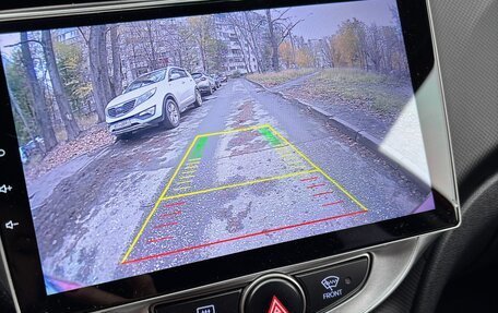 Hyundai Solaris II рестайлинг, 2015 год, 1 079 000 рублей, 38 фотография