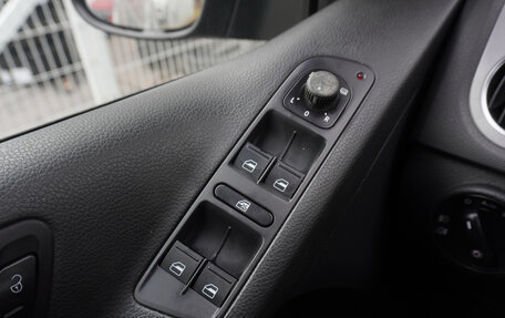 Volkswagen Tiguan I, 2009 год, 999 000 рублей, 17 фотография