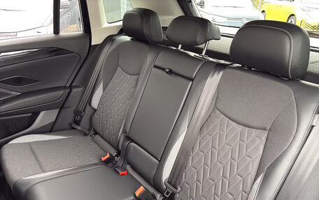 Volkswagen Tiguan, 2025 год, 6 900 000 рублей, 17 фотография