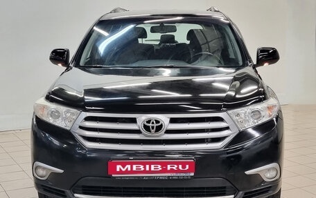 Toyota Highlander III, 2011 год, 1 499 000 рублей, 2 фотография