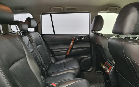 Toyota Highlander III, 2011 год, 1 499 000 рублей, 17 фотография