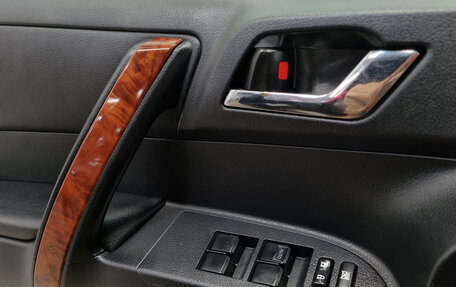 Toyota Highlander III, 2011 год, 1 499 000 рублей, 12 фотография