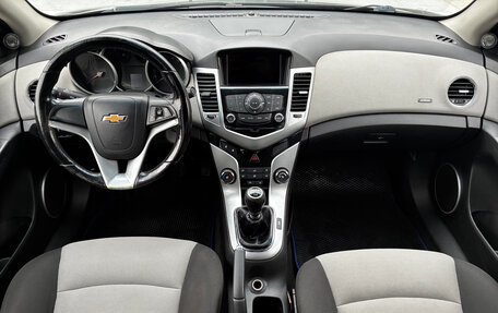 Chevrolet Cruze II, 2011 год, 600 000 рублей, 12 фотография