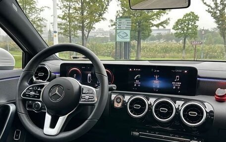 Mercedes-Benz A-Класс, 2022 год, 2 160 000 рублей, 9 фотография