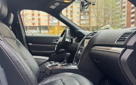 Ford Explorer VI, 2018 год, 2 699 000 рублей, 10 фотография