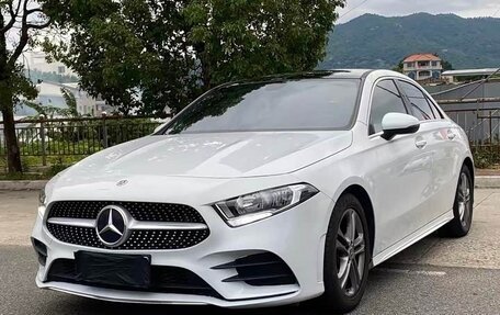 Mercedes-Benz A-Класс, 2021 год, 2 000 000 рублей, 1 фотография