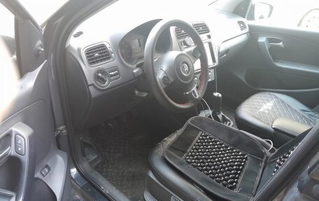 Volkswagen Polo VI (EU Market), 2011 год, 600 000 рублей, 4 фотография